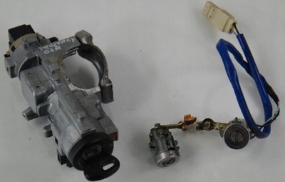 Mazda premacy lift 02 rok замок запалювання ключ вкладка фото №1