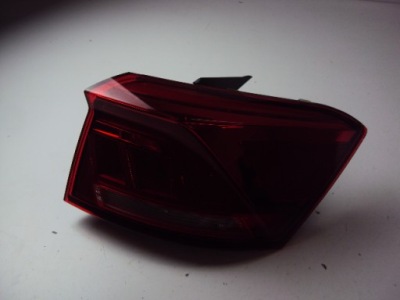 Volkswagen оригінальний номер 2ga945096 лампа задня комбінована фото №1