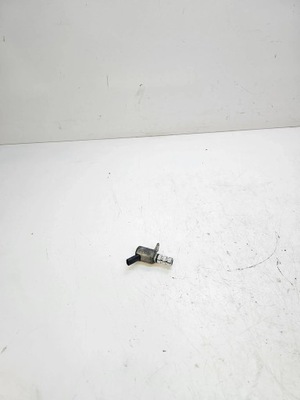 Датчик тиску оливи audi a4 a5 a6 vw 059115243a фото №1