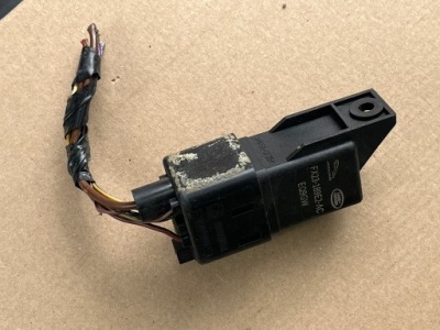 Реле свеча накаливания range rover velar fx23-189e2-ac фото №1