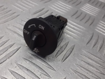 Перемикач подушка безпеки renault twingo ii 1.2 8200169589 фото №1