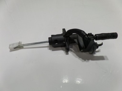 Audi a4 b7 помпа зчеплення 8e2721401ac фото №1