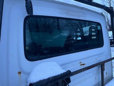 Iveco daily iv скло задня фото №1