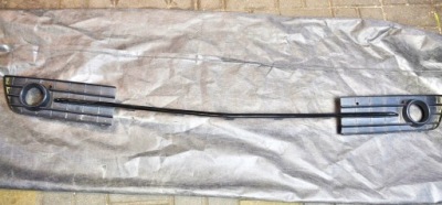 Mercedes a-klasa w169 рестайлінг  решітка бампера рамка протитуманних фар фото №1