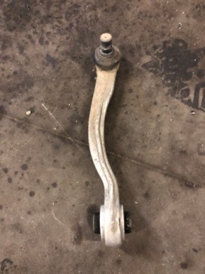 Audi a6 c8 рычаг правый передний верхний фото №1