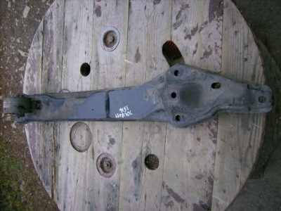 Кронштейн підпора балка коробки dodge journey 3.5b фото №1