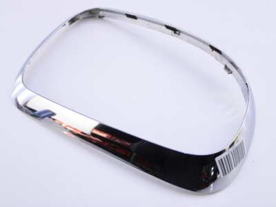 Mini countryman f60 2 2016-2024 рамка хром права лампи задня 7385428 фото №1