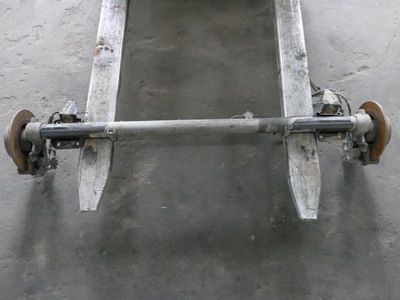 Renault master ii 1.9 dti oś ступица диск суппорт задняя балка задняя фото №1