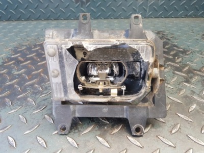 Протитуманна фара лівий zkw кронштейн 1 386 033 bmw e30 фото №1