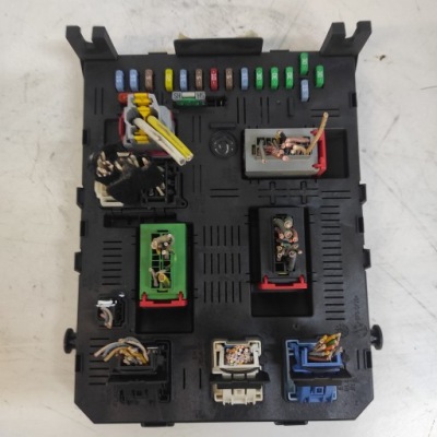 Модуль коробка bsi peugeot 407 sw citroen 21676159-4 281197318a фото №1