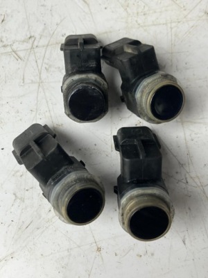 Датчик pdc перед renault latitude 284424341r фото №1