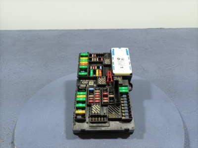 Bmw 5 g30 g31 коробка запобіжників модуль lin 6837092 фото №1