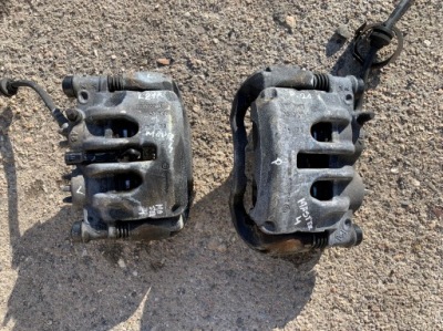 Суппорт тормозной левый правый перед master iv 4 21r фото №1