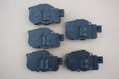 Моторчик отопителя bmw e90 e91 e92 e93 e81 e82 e87 e88 x4 efb321 фото №1