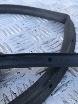 Прокладка дверь задняя правая skoda kamiq 19- фото №1