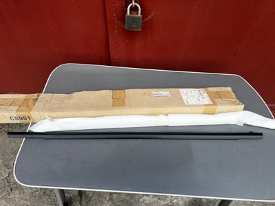 Subaru wrx 2013 задняя левая молдинг уплотнитель фото №1