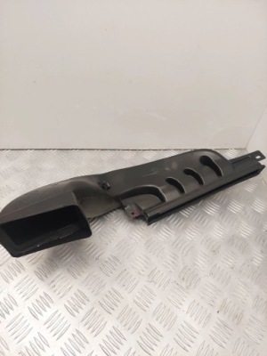 2022 труба впускний tesla model 3 2735135x фото №1