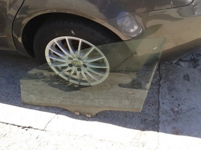 Скло ліва передня mazda cx-7 cx7 фото №1