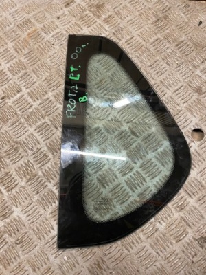 Стекло кузовная левый задняя frontera b 3d фото №1