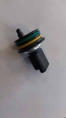 Датчик температури пального ford ds7q9f951aa 81cp38-01 81cp3801 оригінал фото №1