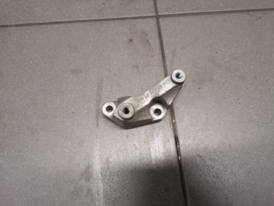 Кронштейн двигуна mercedes w211 2.7 cdi a6110782741 фото №1