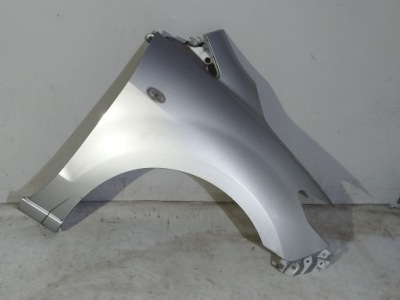 Mazda 5 i крыло правый 22v фото №1