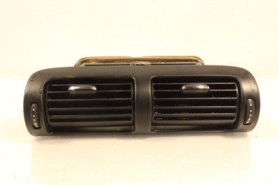 Решітка обдув середня mercedes c klasa w203 фото №1