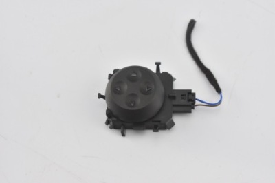 Регулювання сидіння права 1679057901 mercedes-benz фото №1