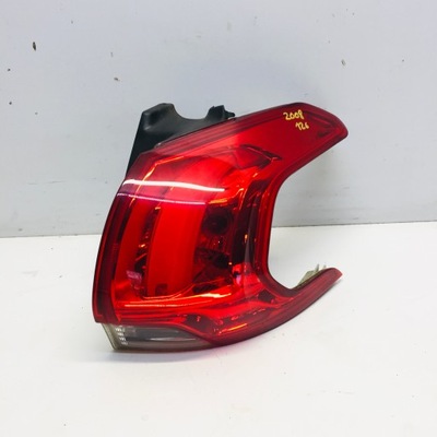 Лампа правая задняя peugeot 2008 #125 фото №1