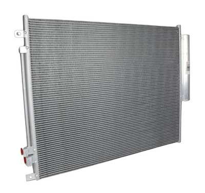 Радіатор кондиціонера alfa romeo giulia 2.2 дизель 2016 - фото №1