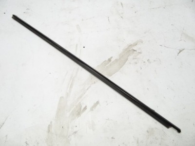 Bmw x3 e83 молдинг ущільнювач двері лівий перед фото №1