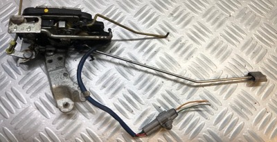 Toyota dyna замок дверь левый перед фото №1