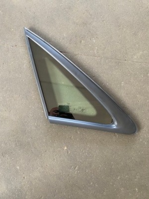 Audi a4 b9 sedan стекло кузовная левая 21r фото №1