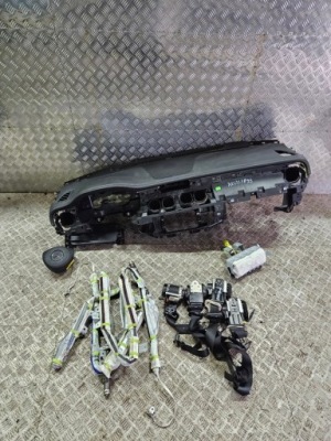 Панель приладів панель приладів консоль mercedes x-klasa w470 czarna подушка безпеки фото №1