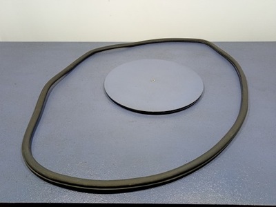 Chrysler pacifica ii 16- прокладка двері перед 68188726ad фото №1