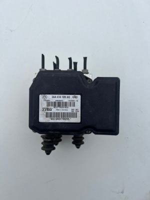 Насос abs vw passat b7 passat cc 3aa614109aq фото №1
