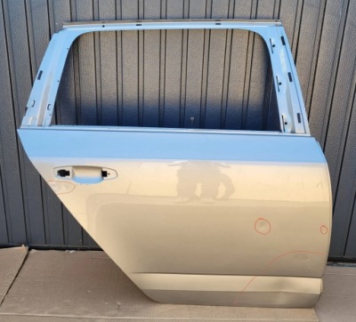 Skoda octavia iii 3 kombi двері задня задні праве фото №1