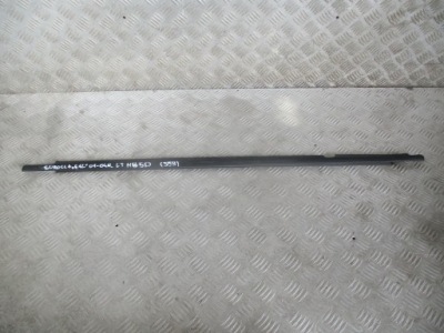 Молдинг ущільнювач лівий перед toyota corolla e12 1.4 b 01-04 r. hb 5d фото №1