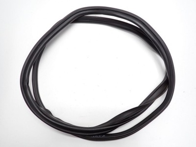 Прокладка кришки задня багажника audi a3 8v sedan 17r фото №1