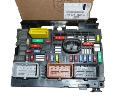 Модуль bsm коробка предохранителей c4 picasso c6 p 407 9807028580 фото №1