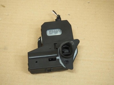 Моторчик кришка заливної пального volvo c30 30716522 фото №1