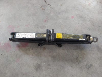 Домкрат подъемник вкладыш колеса 13162852 opel vectra c 05-09 фото №1