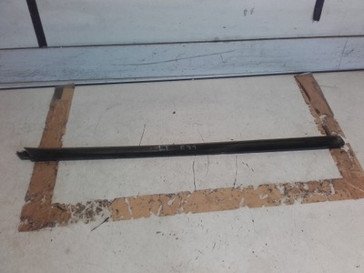 Bmw 8 e31 молдинг підвіконна ліва задня фото №1