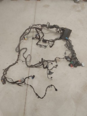 Jeep compass ii 17- джгут відсік двигуна 68451195ac 2.4b usa фото №1