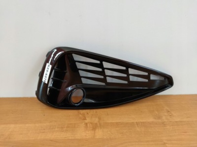 Hyundai i30 iii новый model правая решётка бампера r фото №1