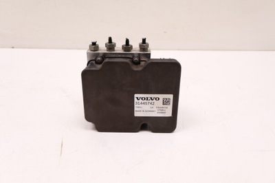 Volvo xc40 2.0 d4 насос abs 31445742 фото №1