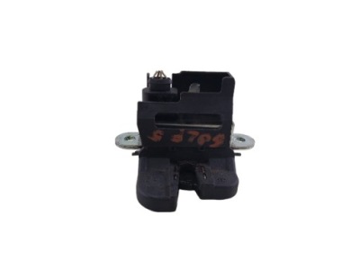 Vw golf v plus замок кришки багажника фото №1