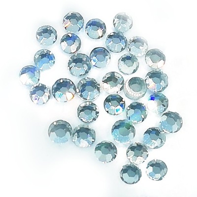 Cyrkonie a'la SWAROVSKI SS3 Crystal 50 SZT