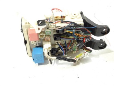 Коробка предохранителей toyota avensis 3 t27 фото №1