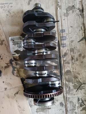 Wał коленчатый с paewkami audi 2.0 fsi | 7da50859 фото №1